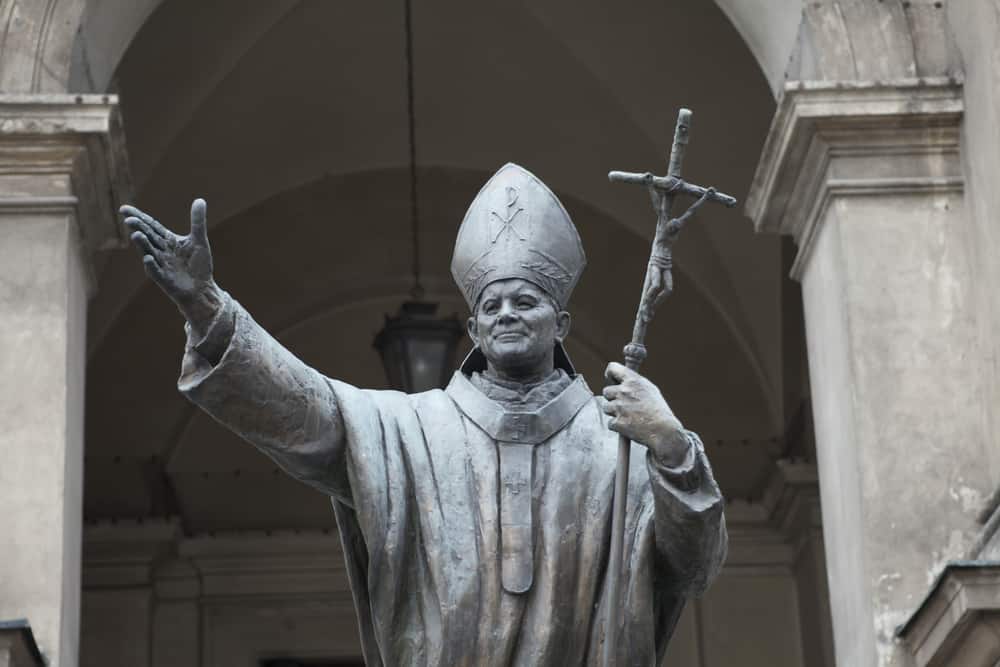 Posąg Jana Pawła II w Warszawie